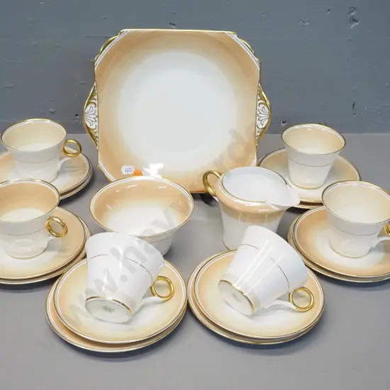 Shelley 21-piece tea set