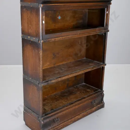 vintage Globe-Wernicke oak stacking barrister's bookcase in restorer's condition - drawer in base & 3 bookcase