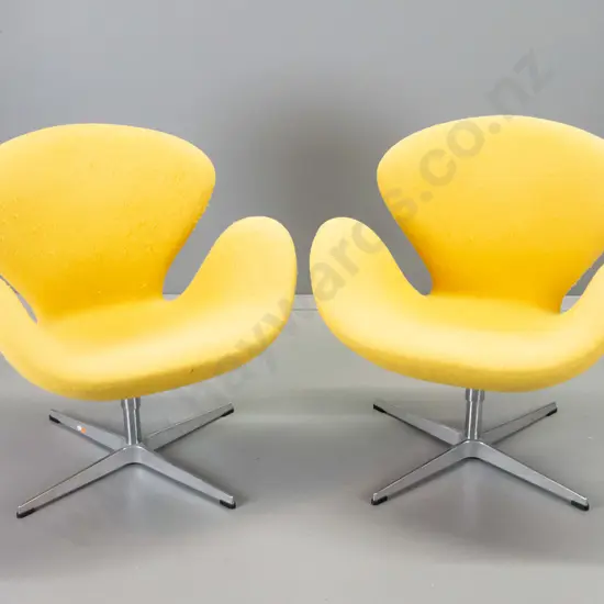 pair of mid-century yellow textured fabric covered moulded ply lounge chairs with metal bases - fabric is pilling. H-770