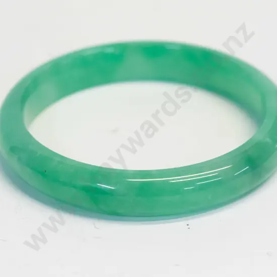 light green jade bangle
