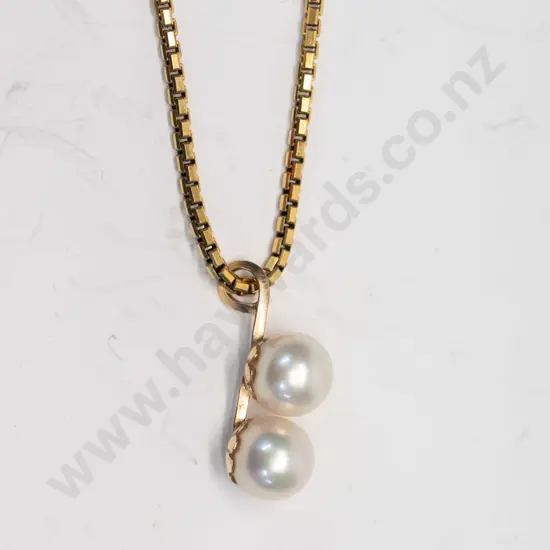 gold necklace with 2 cultured pearls chain stamped 375