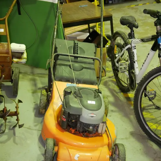 Steel Fort 4 stroke motor mower