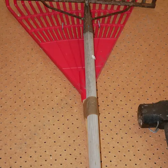 leaf rake, garden rake