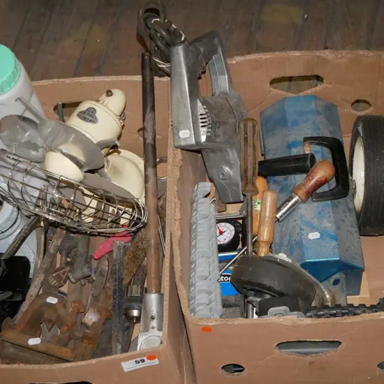 2 boxes; car jacks, trolley wheels, vintage fan etc - orange dots