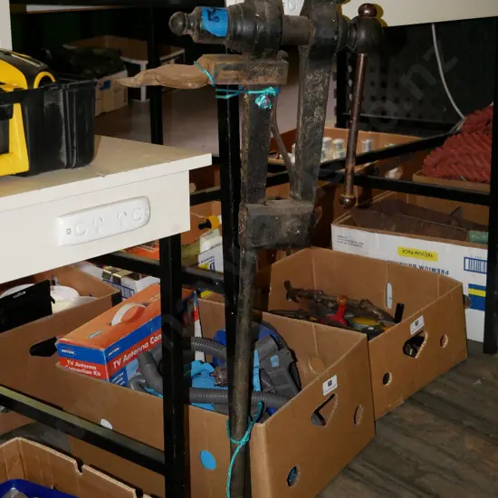 blacksmith's vice H-1030