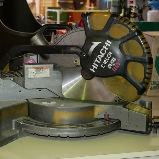Hitachi compound mitre