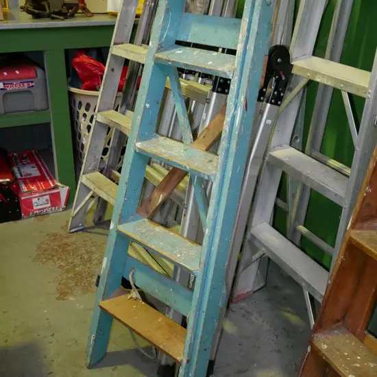 4 step wooden ladder