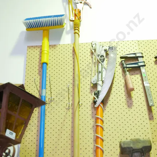 extending pole loppers