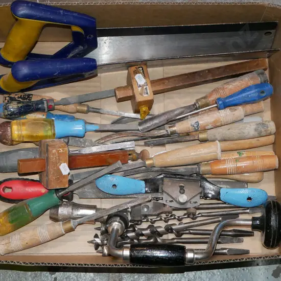 box; hand saws, chisels, marker gauges etc