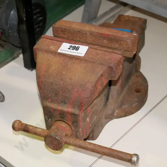 rusty 155mm engineer's vice