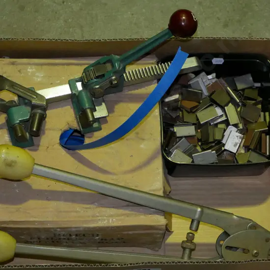 box; plastic strapping kit