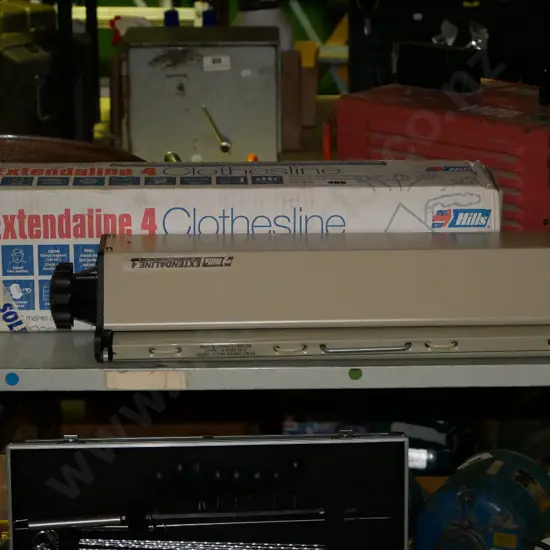 Hills extendable clothes line