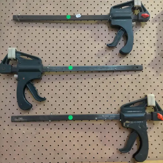 3x quick release clamps- green dots