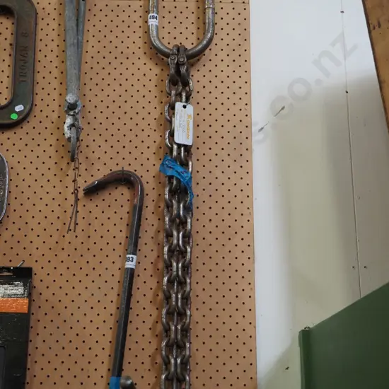 heavy chain and shackle - ex Hillside Workshop