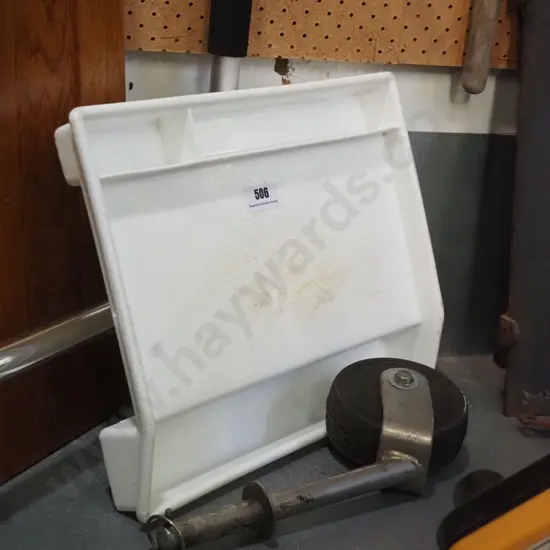 plastic bait station, jockey wheel