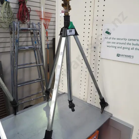 1x impact sprayer on tripod