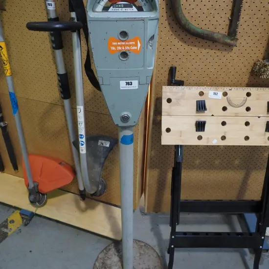 ex DCC parking meter on metal stand H-1330