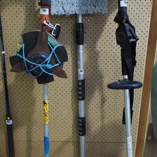 telescopic window brush