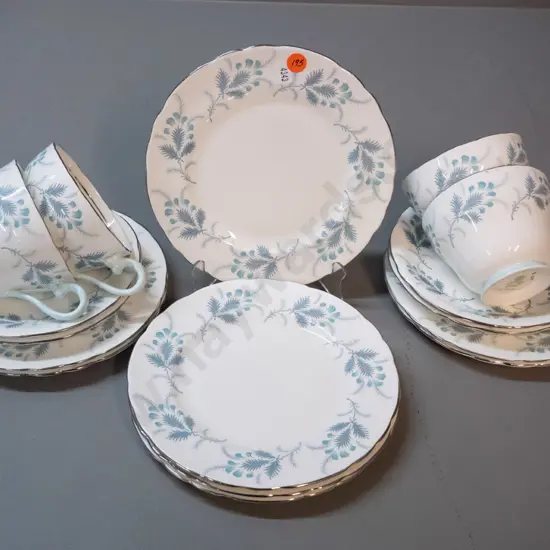 4x Aynsley "Las Palmas" pattern breakfast cup trios and 4 side plates