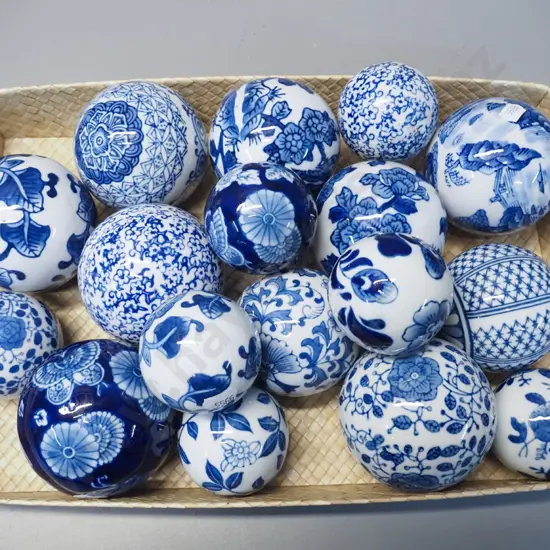17 blue & white ceramic ornamental balls in 2 sizes - larger ones approx D-85