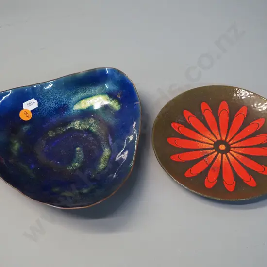 2 retro enamel on copper dishes - larger one marked Cunningham Waiheke Is. has a few flecks to enamel W-190