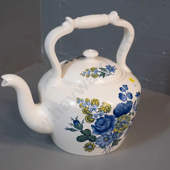 very large Spode ornamental kettle with retro green and blue floral pattern H-320 W-320