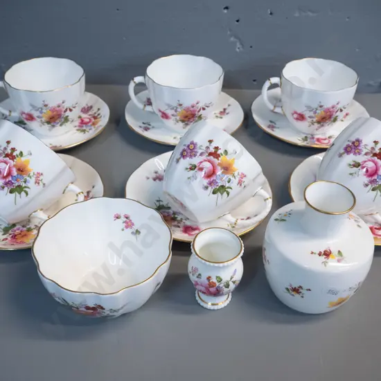 Royal Crown Derby Posies pattern set of 6 breakfast cups & saucers, sugar bowl, and 2 small vases, taller is H110