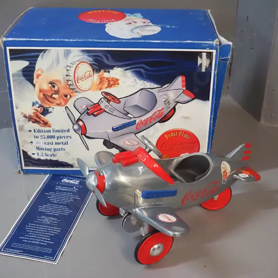 retro Coca-Cola collector's die-cast model pedal plane H-180 L-300 W-240 with box & certificate