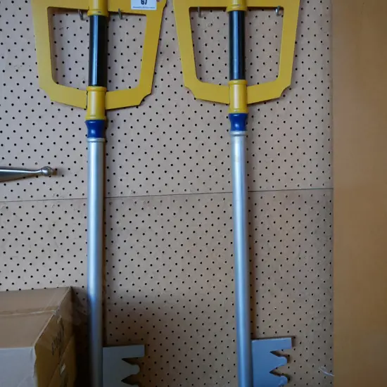 2 x Kingdom of Hearts key blades