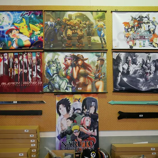 7 x wall-hanging print on scroll