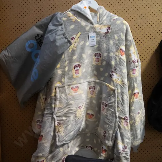 Sloth Patterned Oodie 