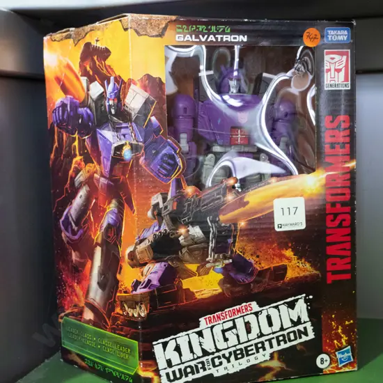 Transformers 'Kingdom War for Cybertron' figurine. 