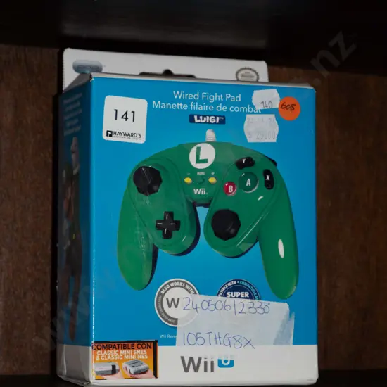 Wii wired fight pad 