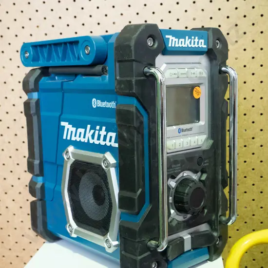 Makita blue radio
