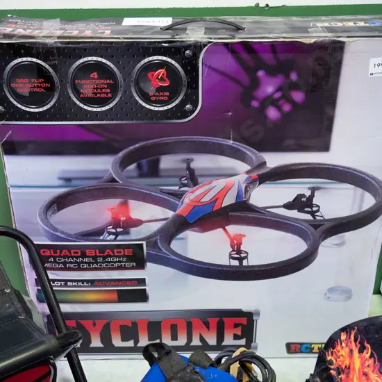 Cyclone Quad Blade Quadcopter Toy 