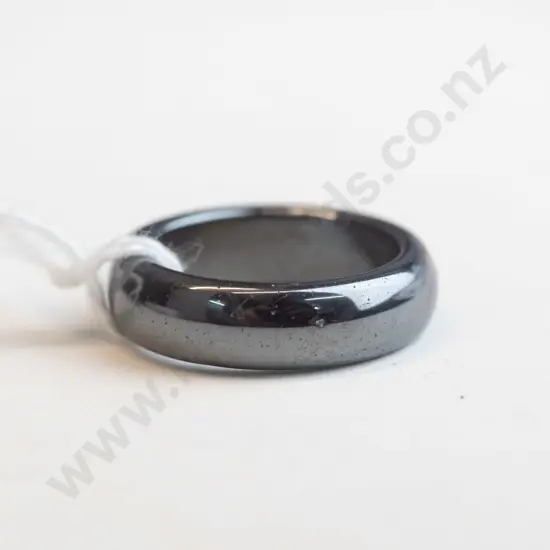 Black circle ring