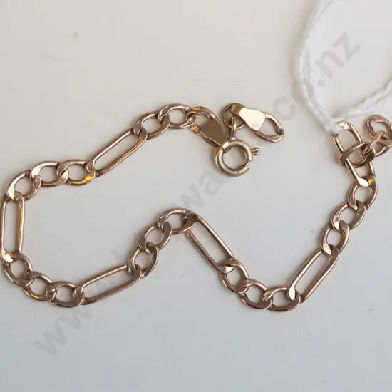 gold coloured bracelet, broken 1