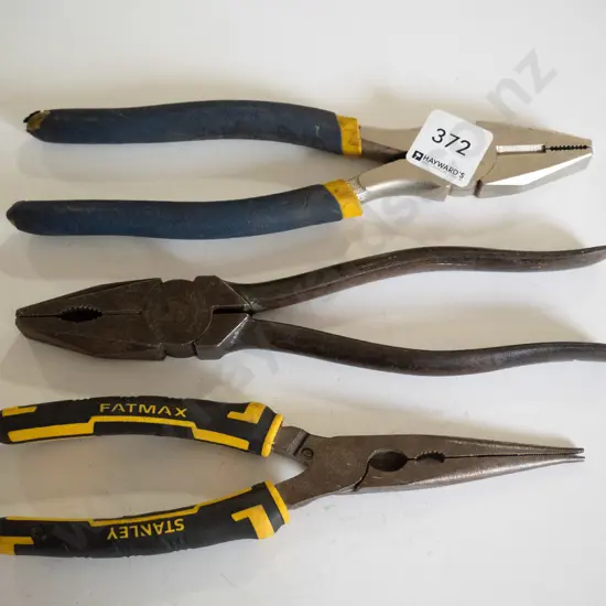 3 pairs of pliers
