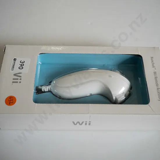 Nunchuck Wii remote accessory 