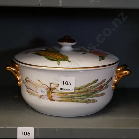 Royal Worcestor Evesham lidded casserole