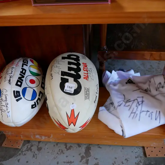 2 signed rugby balls and signed Tall Blacks shirt