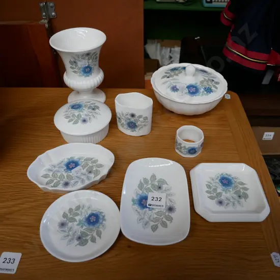 Wedgwood Clementine dressing table set