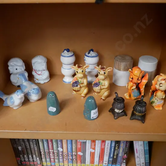 novelty salt and peppers