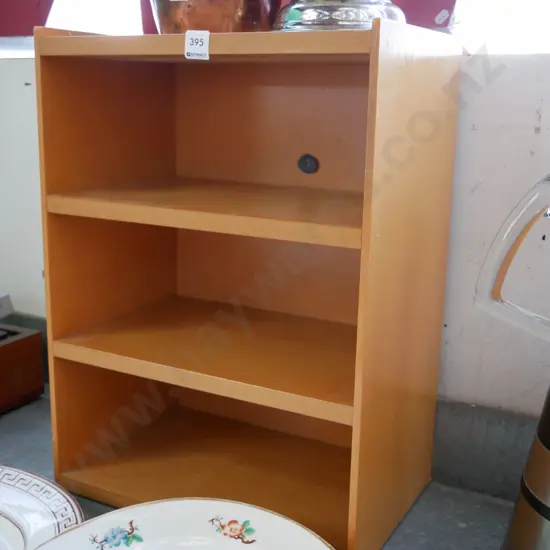 small mdf shelves H- 500, W- 370, D- 240