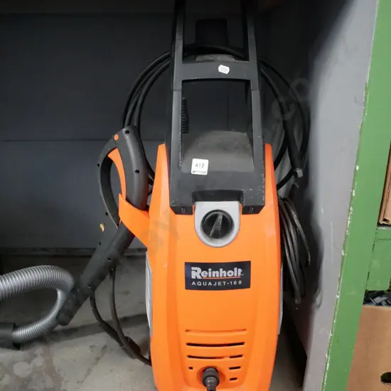 Reinholt pressure washer