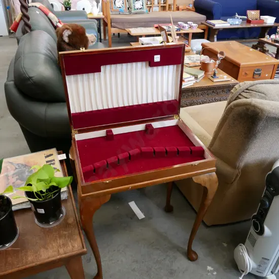 cab leg cutlery canteen - no cutlery