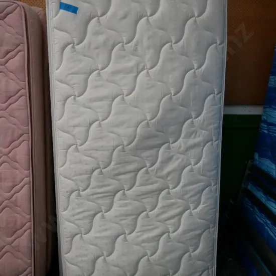 single trundler bed with pop up trundler and mattress with bent base