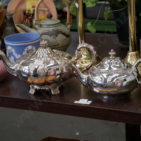 2 plated teapots