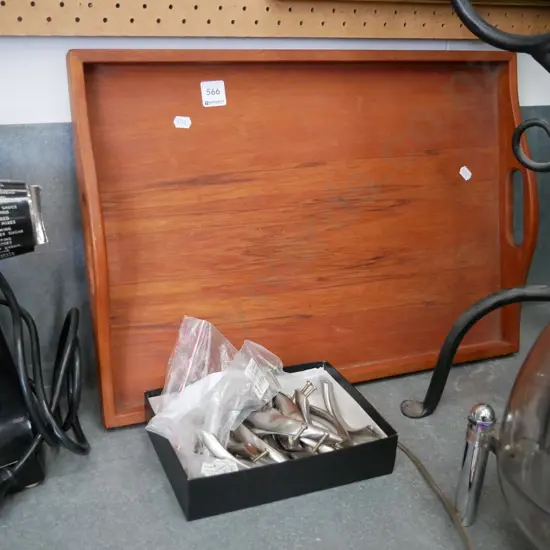 rimu tray and cupboard door handles