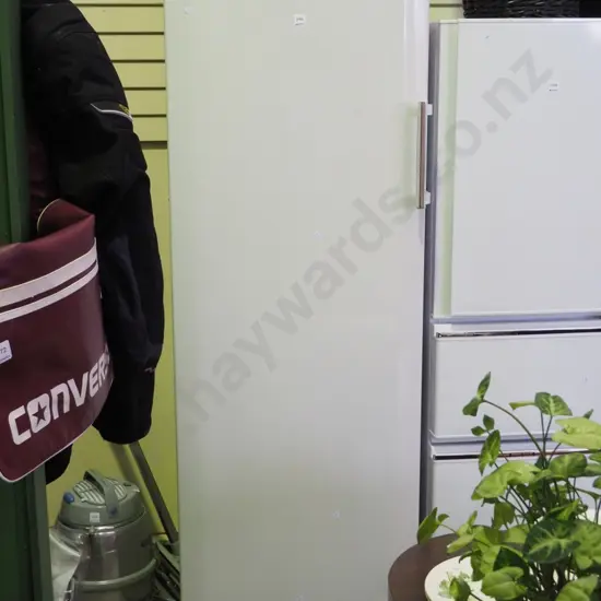 Acqua upright freezer H- 1760, W- 600, D- 630